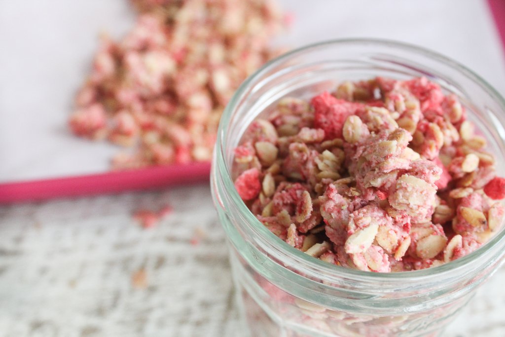strawberry shortcake granola